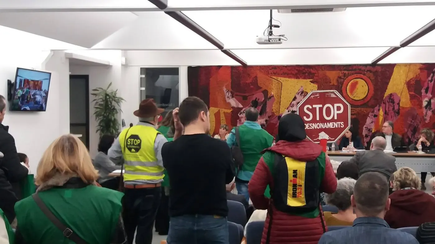 Comunicat oficial sobre el cas de la família a punt de ser desnonada a Poblenou després de la protesta que ha aturat el ple