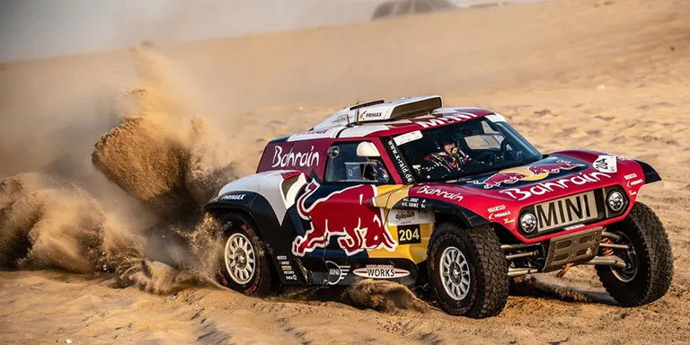 Sainz i Cruz recuperen les sensacions i mantenen el lideratge