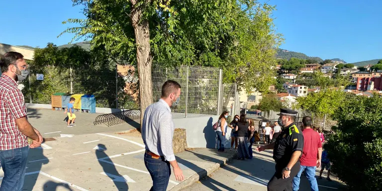 Arriba una tornada a l'escola marcada encara per la Covid-19