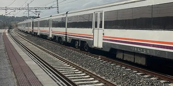 Noves incidències al servei ferroviari donen la raó als usuaris el mateix dia de la manifestació