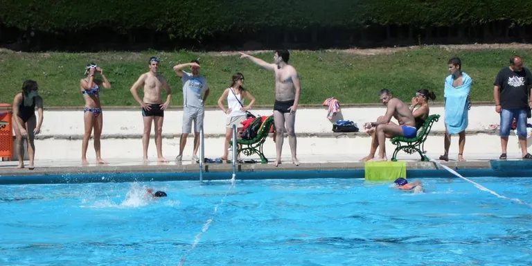 Dissabte les piscines municipals acullen la 36a Hora de Resistència de Natació