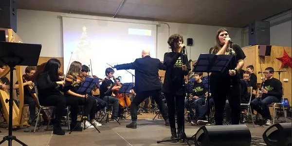 La Jazzorquestra de l’Institut d’Altafulla celebra el concert de final de curs a la Riera de Gaià aquest dissabte 22 de juny