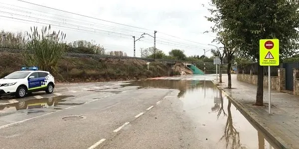 La Policia Local d’Altafulla recomana evitar l’accés al Barri Marítim per la rotonda del Puntet i per la Via Augusta