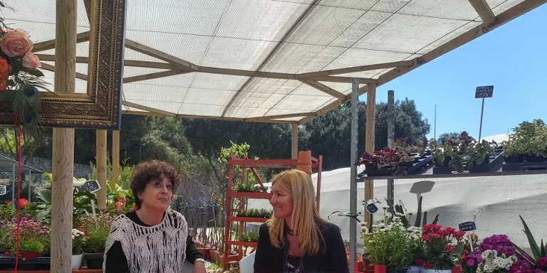 Anna Tamayo presenta la mostra "La memòria de les flors" a la Font del Ferro