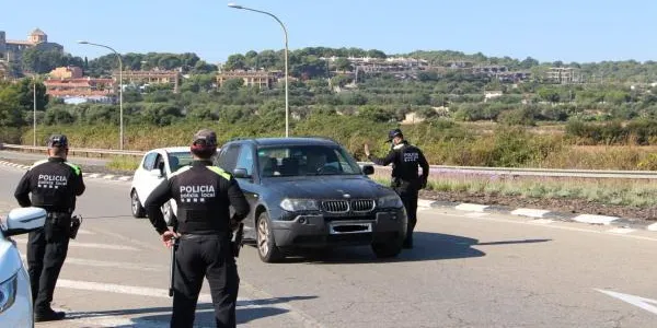 Tot tancat a les 0.30h i límit de 10 persones a les trobades
