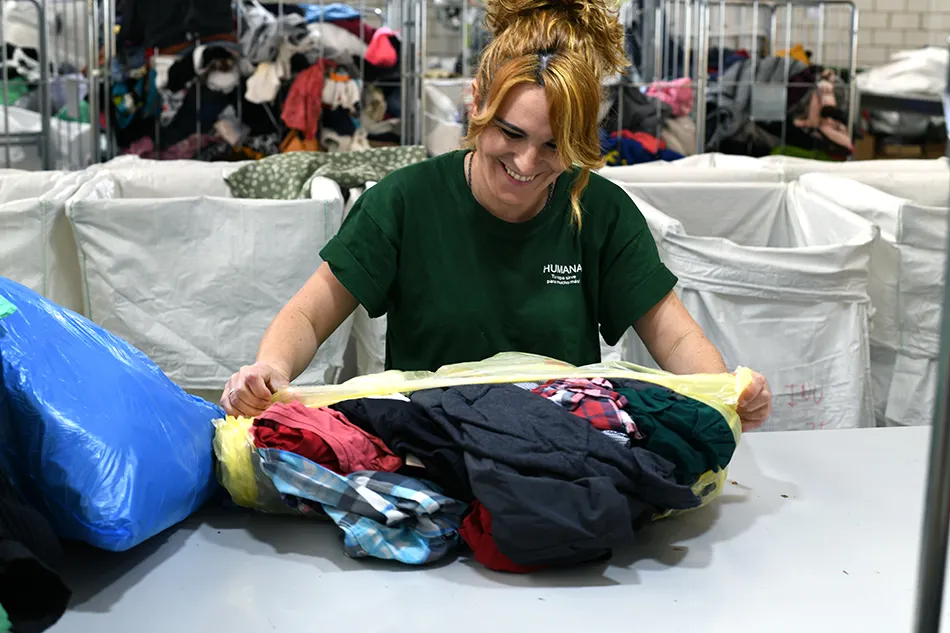 Humana recull a Vilassar de Mar 74 tones de roba usada el 2019