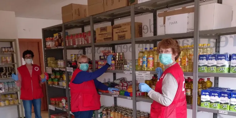 COVID-19: El Rebost Solidari de Pineda incorpora entregues d'aliments a domicili a persones grans o malaltes