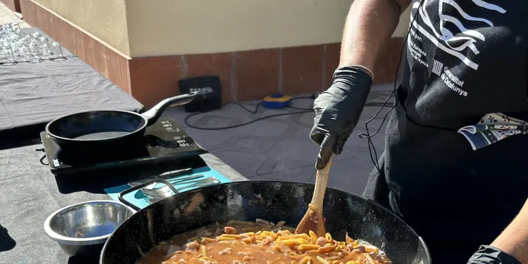 Showcooking a Torredembarra per promocionar els productes de la mar