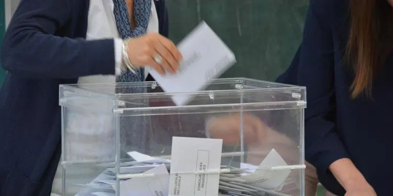 Els partits diuen que l'acord entre JxA i el PP era 'previsible'