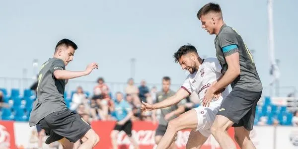 Edu Suárez exhibeix el seu olfacte en l’inici de la Lliga Polonesa amb el KP Lodz