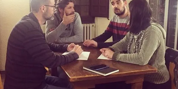 Els regidors de l’EINA es reuneixen amb responsables del Centre d’Acollida de l’Alberg d’Altafulla per parlar dels MENA