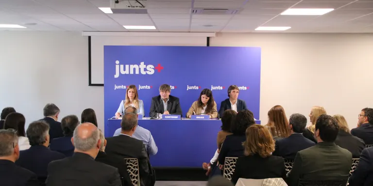 Puigdemont diu que "lluitarà totes les opcions" per ser investit