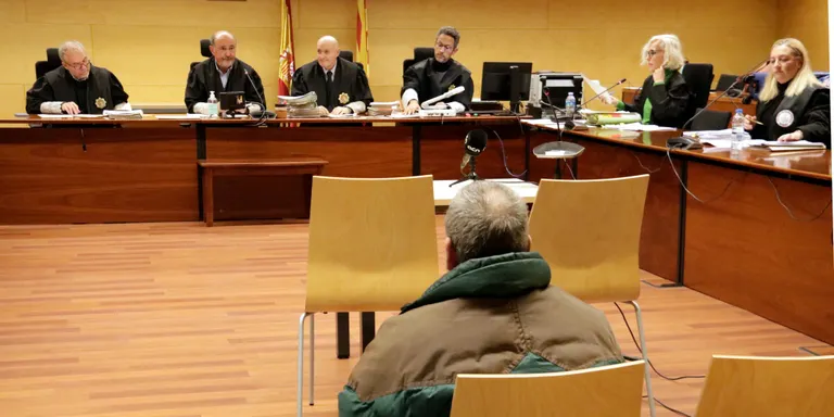 Els acusats de subministrar drogues a menors per abusar-ne sexualment a Blanes al·leguen relacions consentides