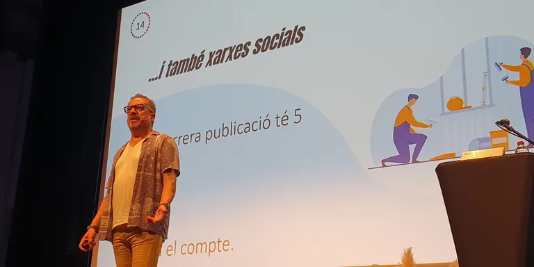 El webmaster Josep M. Martínez diu a Ràdio Pineda que «els clients no t'han de buscar, t'han de trobar»