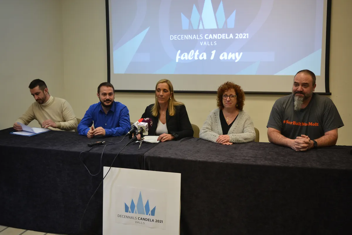 12 nans homenatjaran a 12 vallencs i vallenques
