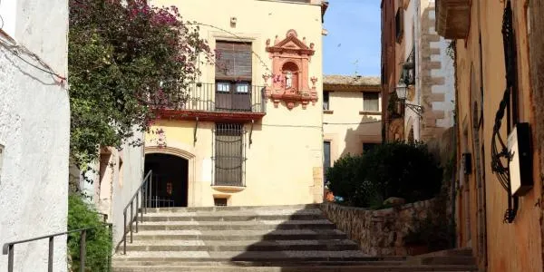 Tornen les visites guiades a la Vila Closa d’Altafulla