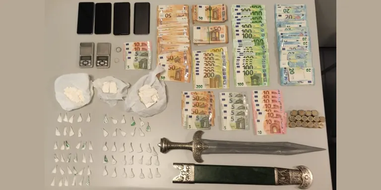 Els Mossos d'Esquadra i la Policia Local desmantellen a Pineda un punt de venda de cocaïna