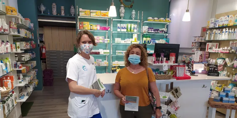 El Voluntariat per la llengua torna a impulsar les pràctiques lingüístiques a establiments col·laboradors