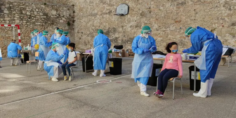 Catalunya aplicarà el canvi en les quarantenes escolars però critica modificar el protocol a dos dies de tornar a classe