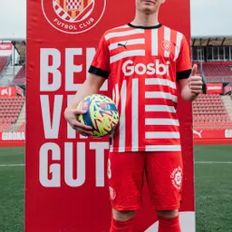 Roda de premsa presentació del nou jugador del Girona FC - Viktor Tsygankov - episode art