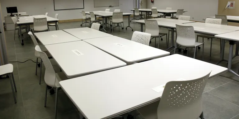Polèmica a la UVic pel cas d'una estudiant que denuncia ser víctima de 'bullying' per part d'uns companys