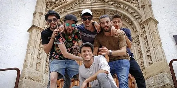 Porto Bello avança el nou hit ‘Dies que comencen’ a pocs dies d'estrenar el seu segon treball discogràfic