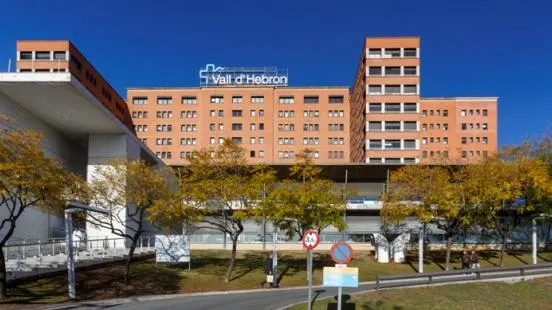Els ferits de l'incendi de Poblenou es recuperen a la UCI i no es tem per la seva vida