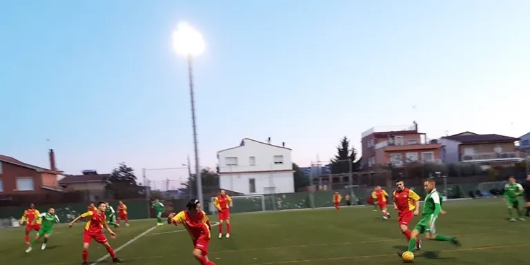 Veinti i Badia mantenen les ratxes després d'un duel molt igualat