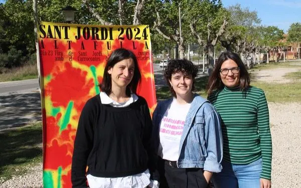Sant Jordi escalfa motors a Altafulla, en una diada laborable que s'espera multitudinària a Marquès de Tamarit