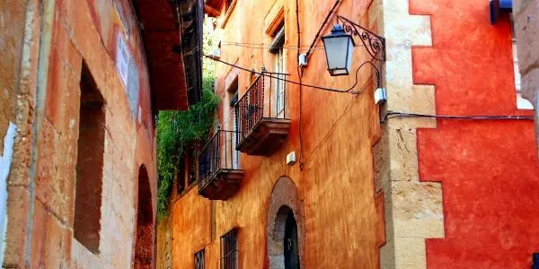 Les visites guiades Vila Closa d’Altafulla estrenen l’horari d’estiu