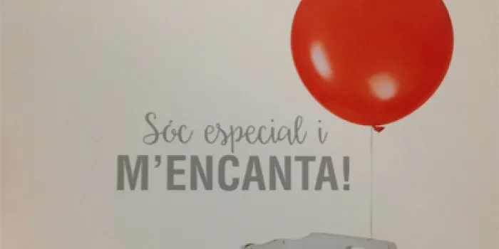 La jove arenyenca Laia Roig parla sobre el bullying en el llibre 'Sóc especial i m'encanta'
