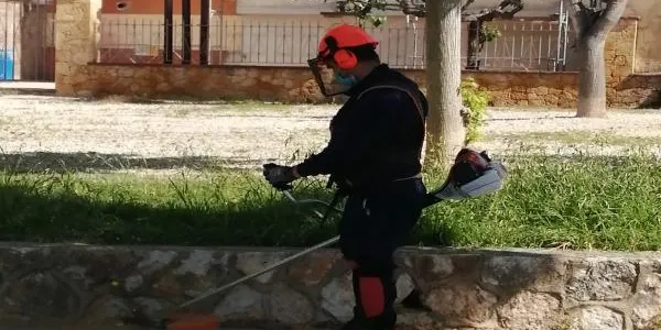 Altafulla comença a posar a punt les seves platges i jardins