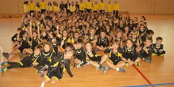 Els conjunts cadets femenins del CB Altafulla protagonitzen un partit molt disputat, que acaba decantant-se per l’equip Naturfit