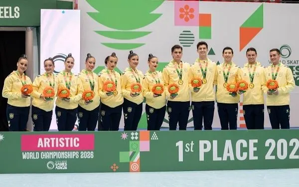 Fortuny, Gironès i Fernandes es pengen l'or mundial en patinatge artístic