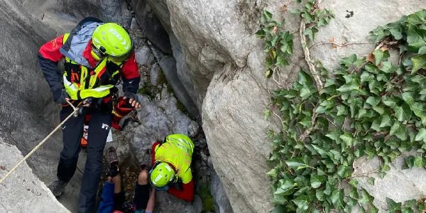 Els Bombers rescaten un practicant de ràpel a Fígols i Alinyà