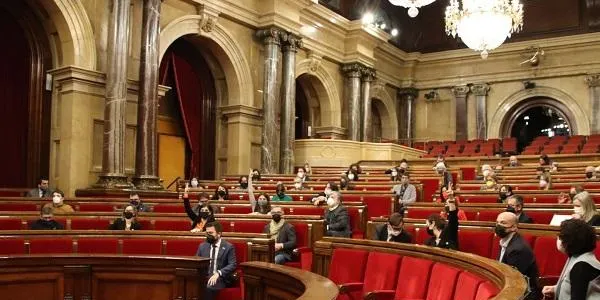 El Parlament insta el Govern a convocar la mesa catalana del corredor del Mediterrani per abordar el seu desenvolupament