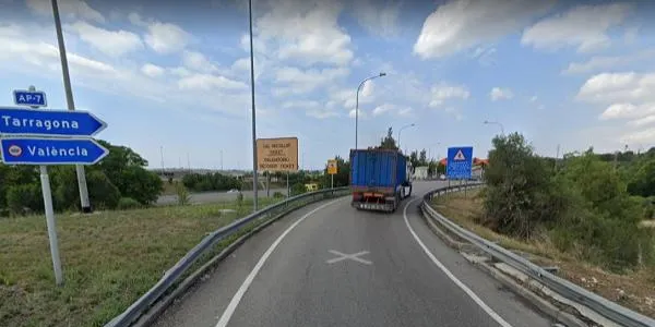 Tallat al trànsit l'accés a l'AP-7 a Torredembarra-Altafulla en direcció sud