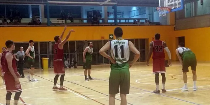 Victòria del sènior A de l’Arenys Bàsquet davant del Tortosa per 86 a 64