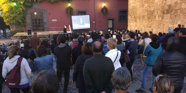 Seguiment des de la Seu de la declaració ajornada d'independència per part de Puigdemont