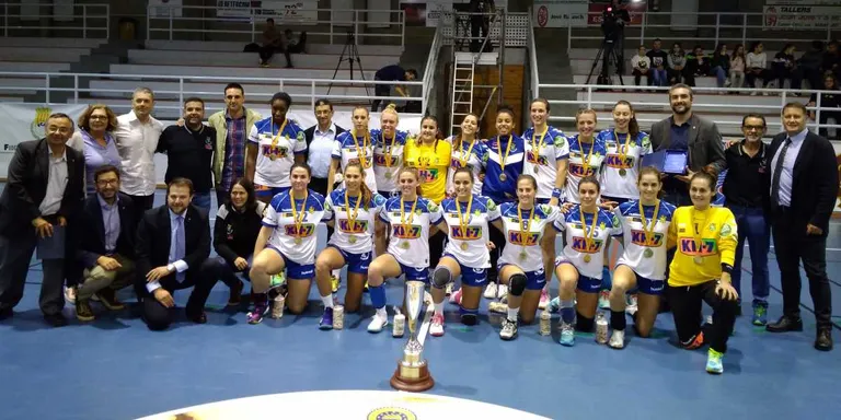 El KH7-BM Granollers s'endú la Supercopa Catalana Femenina d'Handbol disputada a Agramunt