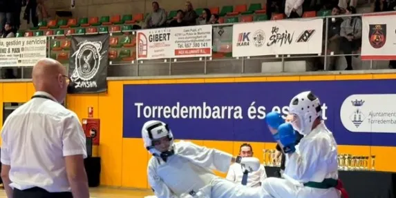 220 karatekes participen a la 2a copa Zanshin de Torredembarra