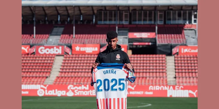 Oscar Ureña renova fins al 2025