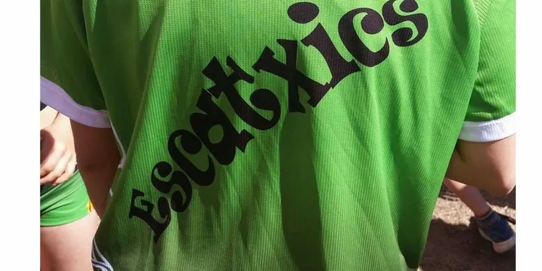 Entrenaments i competicions dels Escatxics tot i ser estiu