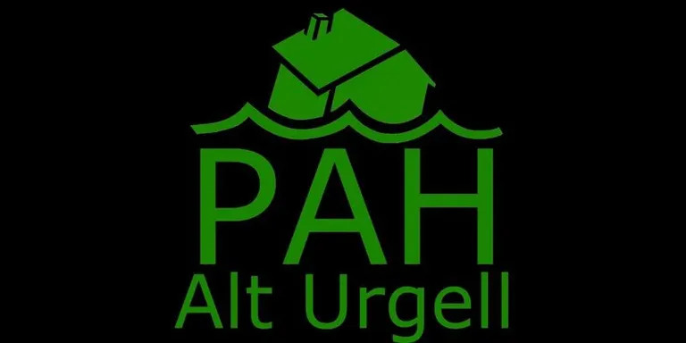 La PAH Alt Urgell dóna suport a una parella en l'ocupació d'un pis al centre de la Seu