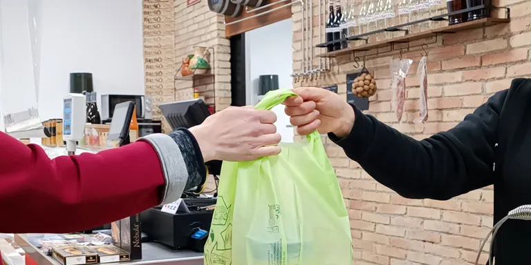 La UBIC renova la mecànica del "Refresca't" per premiar més clients