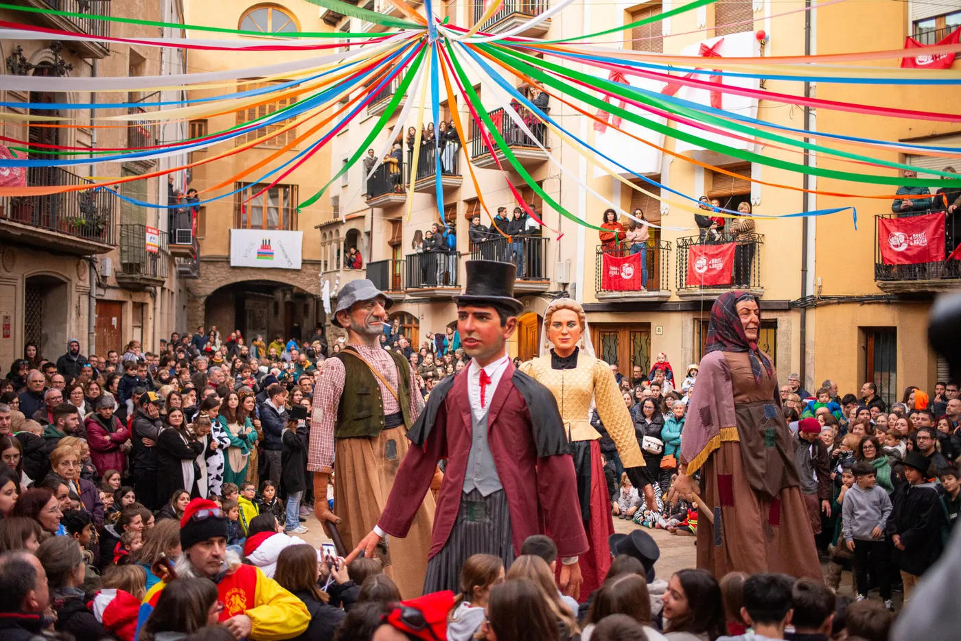 Torà dona avui el tret de sortida a una nova edició de la Festa del Brut i la Bruta amb els gegants del poble com a protagonistes
