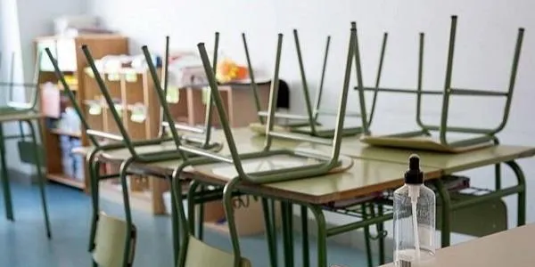 Els escolars ja no han de fer quarantenes quan un company de classe sigui positiu en Covid
