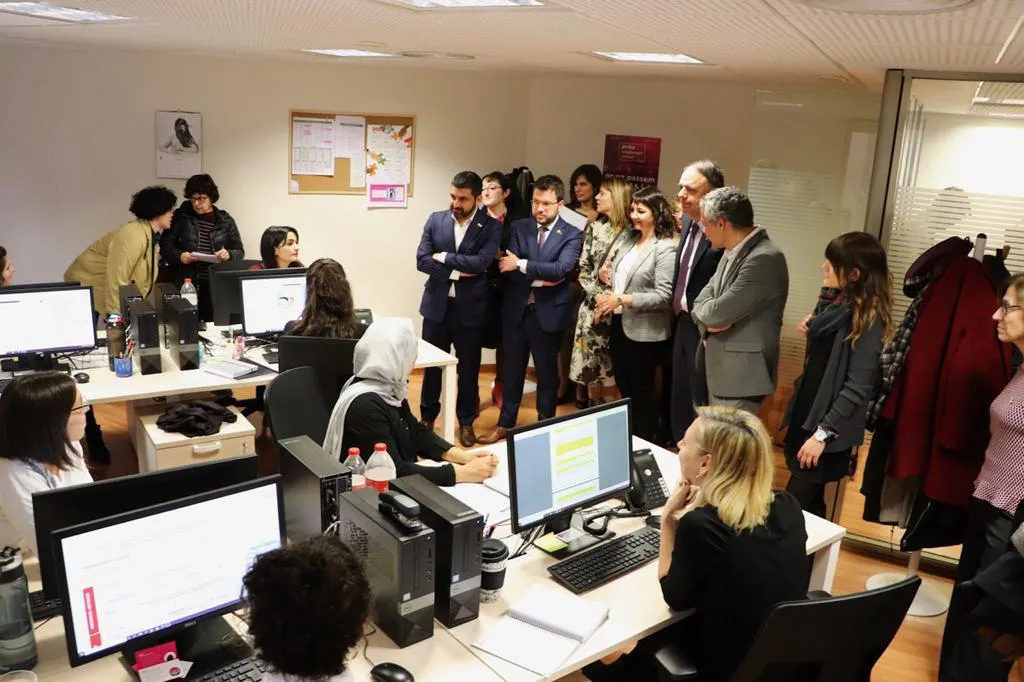 Manresa inaugura un nou SIE per atendre dones en situació de violència masclista i els seus fills de la Catalunya Central