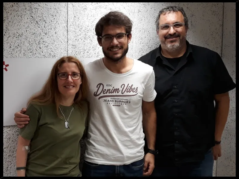 JAUME BUSOMS ens presenta el seu single 'Ungaià'