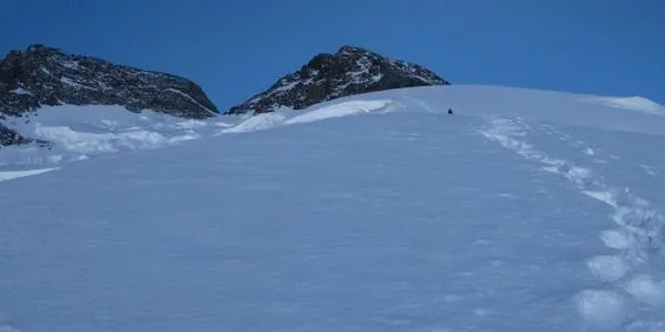 L’alpinista Òscar Cadiach es veu obligat a abandonar de nou l’ascens al Broad Peak